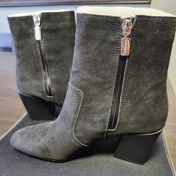 Blondo Waterproof Boots - Picture 2 of 3